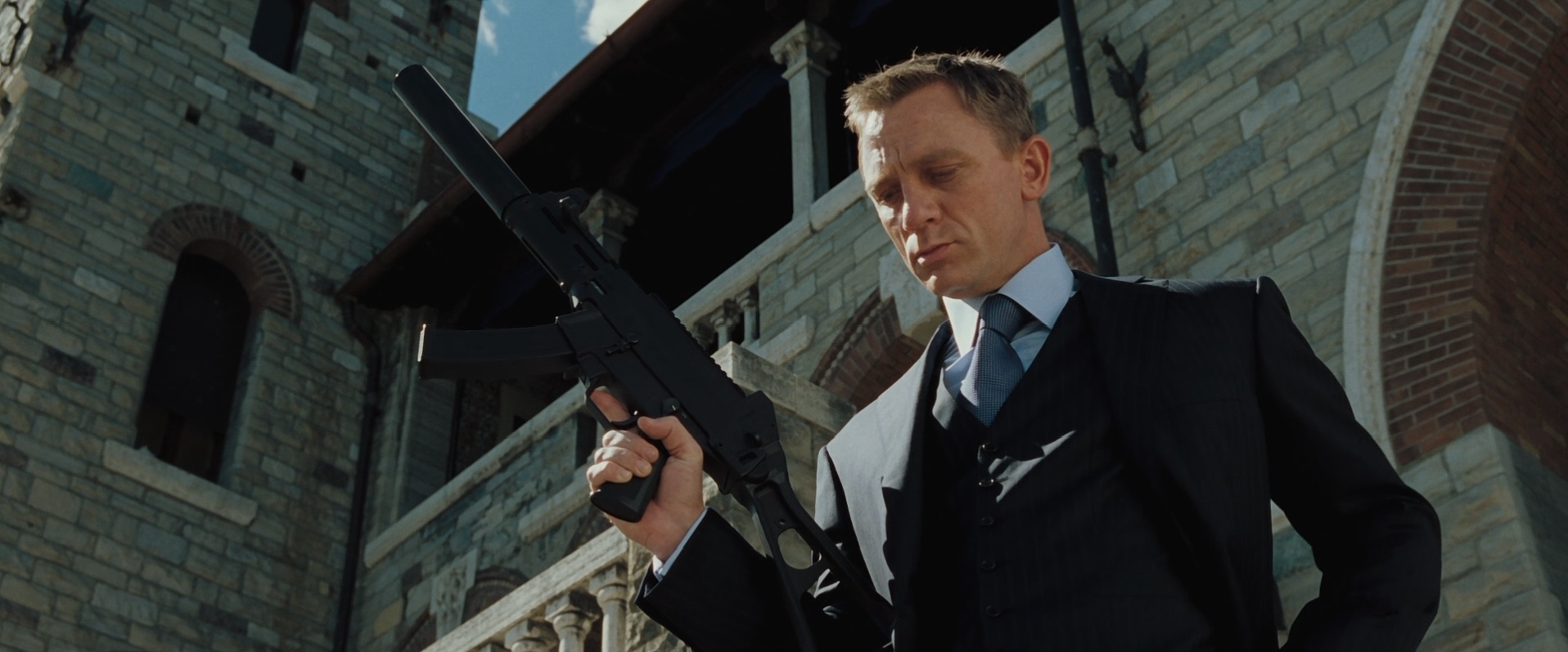 Daniel Craig, Casino Royale (2006)