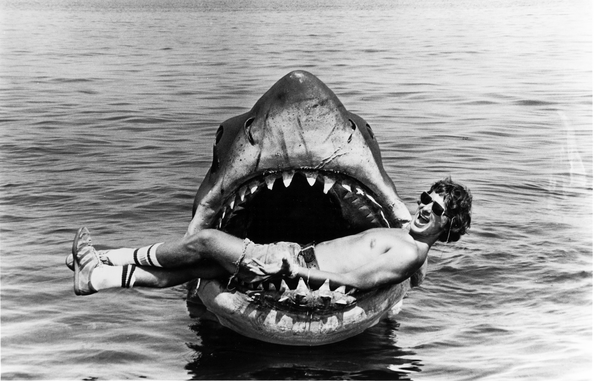 Steven Spielberg with 'Bruce' the clearly menacing star of JAWS (1975). [ Universal Pictures ]